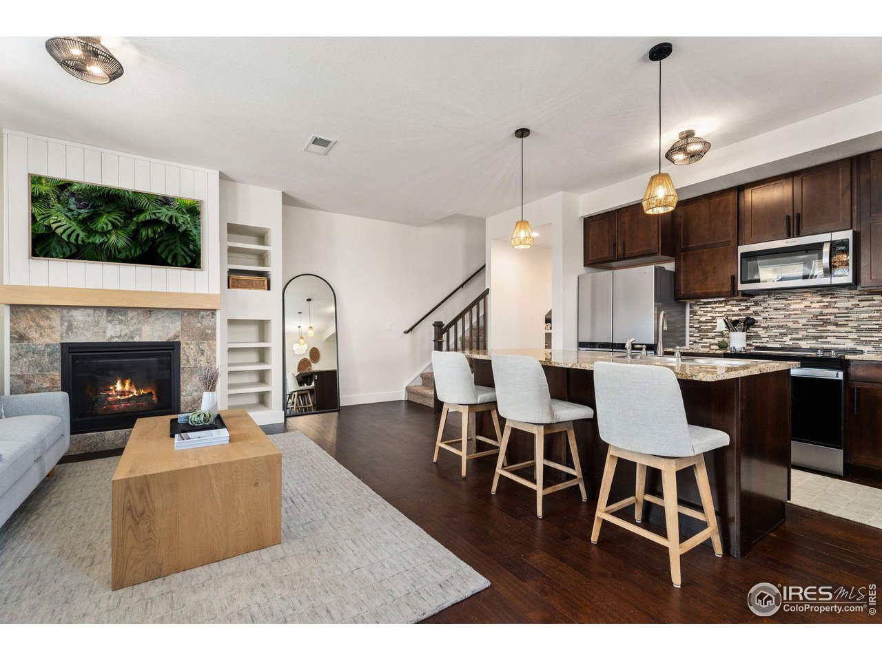Kitchen with Island