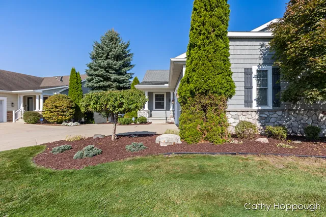 $425,000 | 5162 Hawk Hollow Drive East, Bath, MI 48808