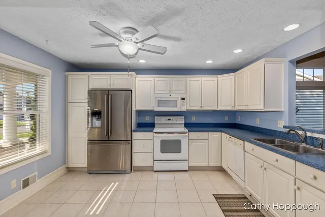 $425,000 | 5162 Hawk Hollow Drive East, Bath, MI 48808