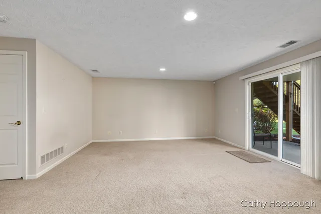 $425,000 | 5162 Hawk Hollow Drive East, Bath, MI 48808