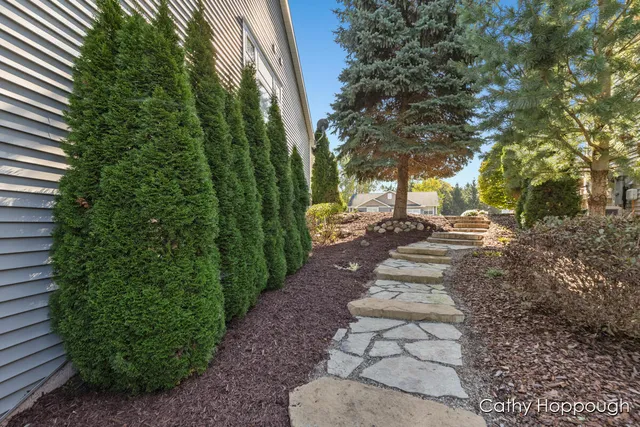 $425,000 | 5162 Hawk Hollow Drive East, Bath, MI 48808