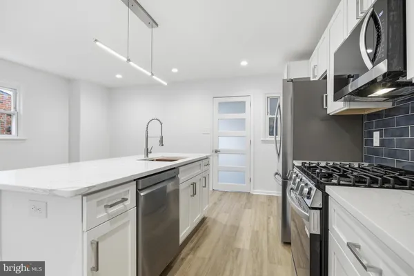 $384,990 | 412 Ohio Avenue, Folsom, PA 19033