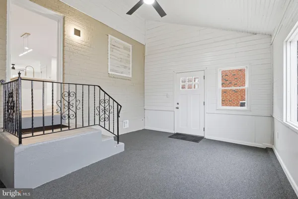 $384,990 | 412 Ohio Avenue, Folsom, PA 19033