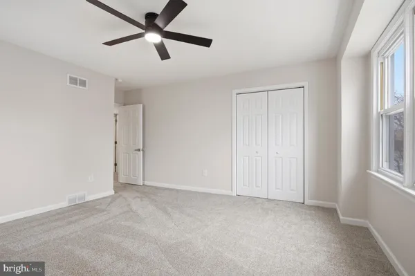 $384,990 | 412 Ohio Avenue, Folsom, PA 19033