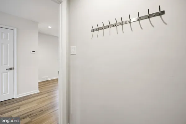 $384,990 | 412 Ohio Avenue, Folsom, PA 19033