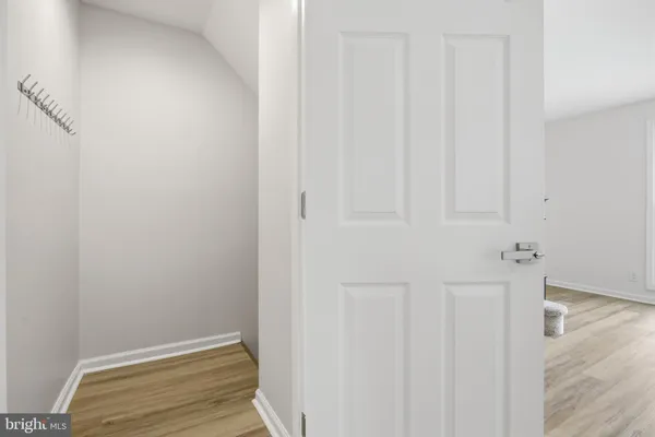 $384,990 | 412 Ohio Avenue, Folsom, PA 19033