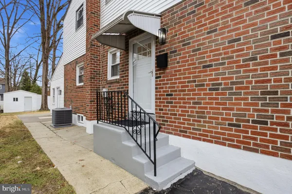 $384,990 | 412 Ohio Avenue, Folsom, PA 19033