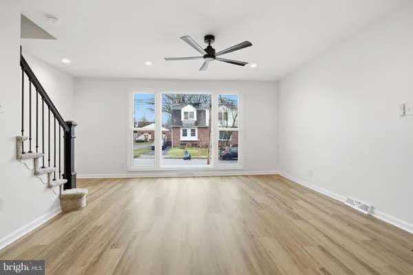 $384,990 | 412 Ohio Avenue, Folsom, PA 19033