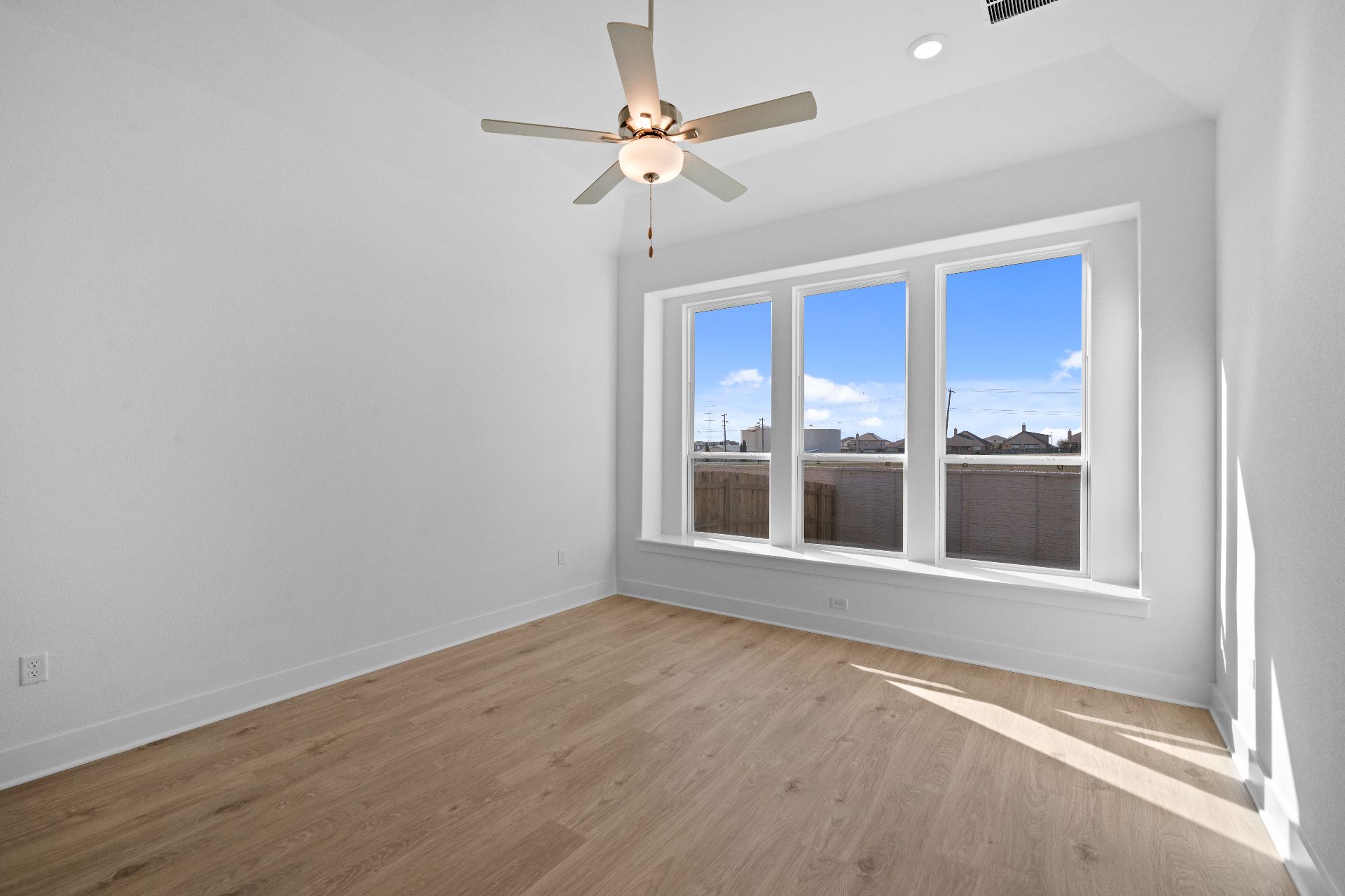 17413 Graces Path Pflugerville, TX 78660 - Photo 16 of 33 Primary Bedroom with elevated ceiling