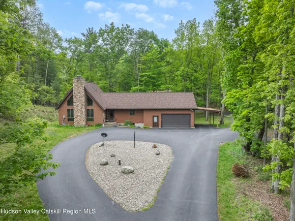$625,000 | 48 Deer Park Road, Round Top, NY 12473
