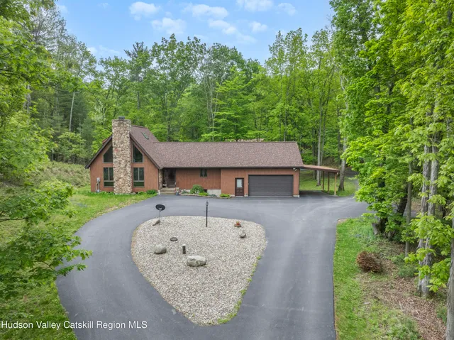 $699,000 | 48 Deer Park Road, Round Top, NY 12473