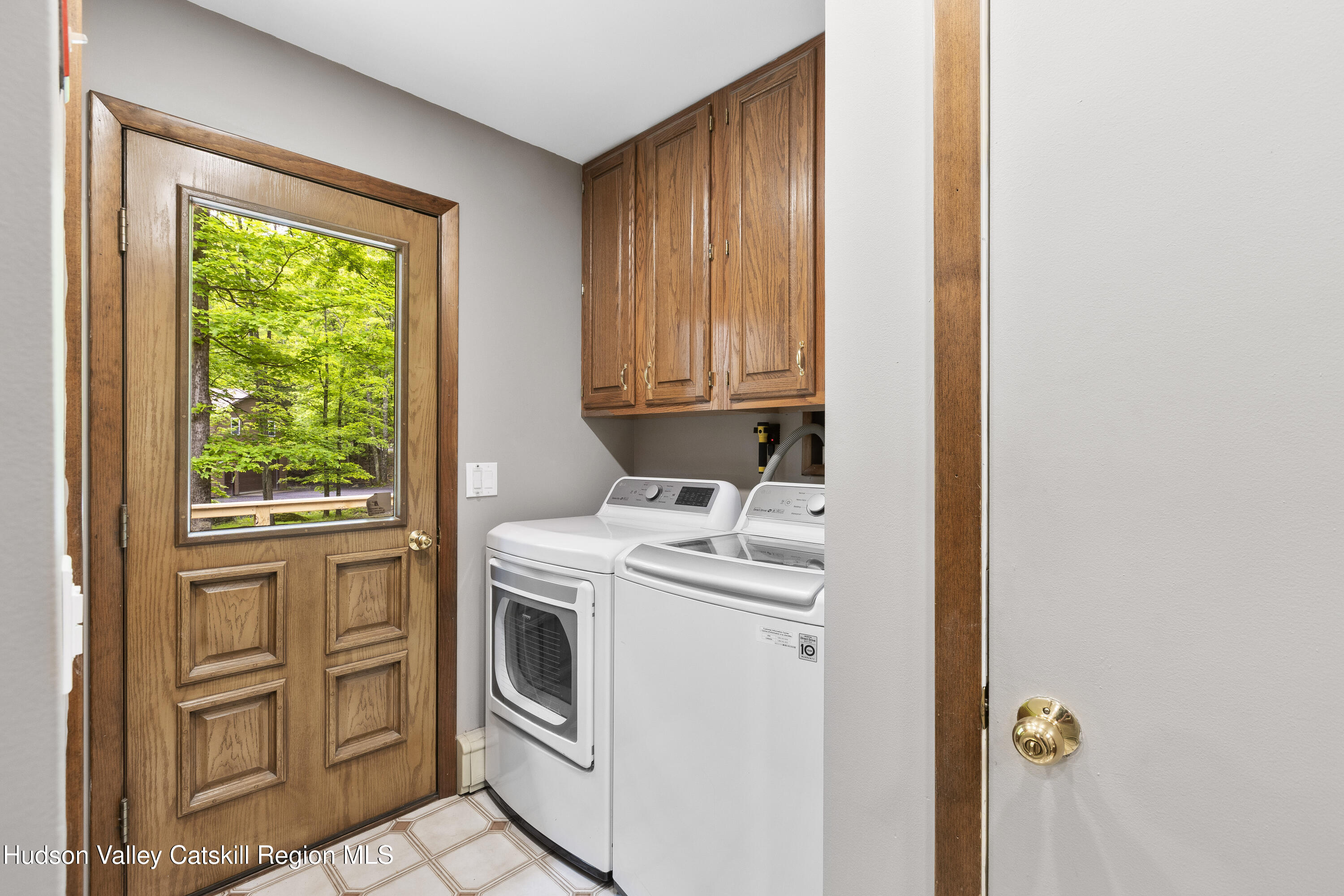 48 Deer Park Road Round Top, NY 12473 - Photo 14 of 33 laundry room/mud room