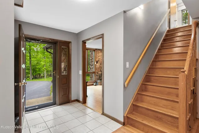 a view of an entryway