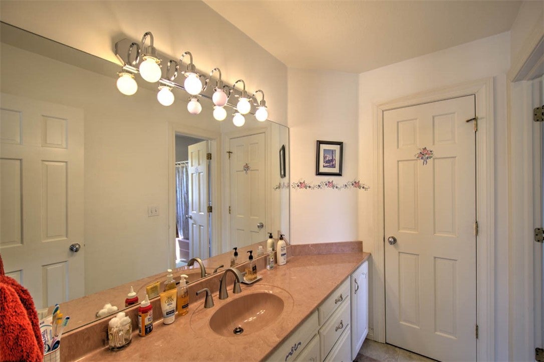 410 Country Club Court Decatur, IL 62521 - Photo 22 of 39 Gallery Image 22