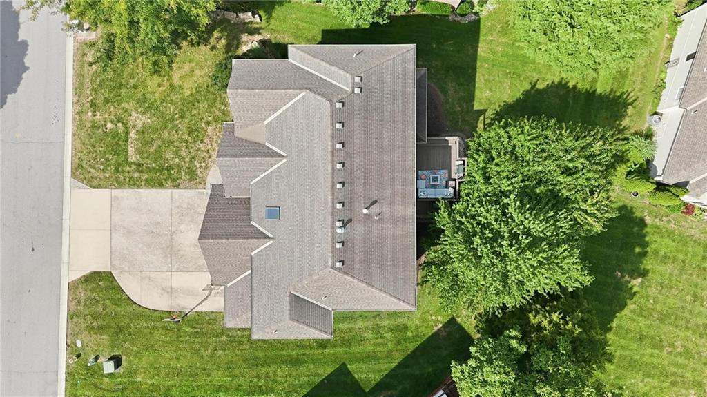 172 Northeast Hidden Ridge Lane Lee's Summit, MO 64064 - Photo 79 of 83 Gallery Image 79
