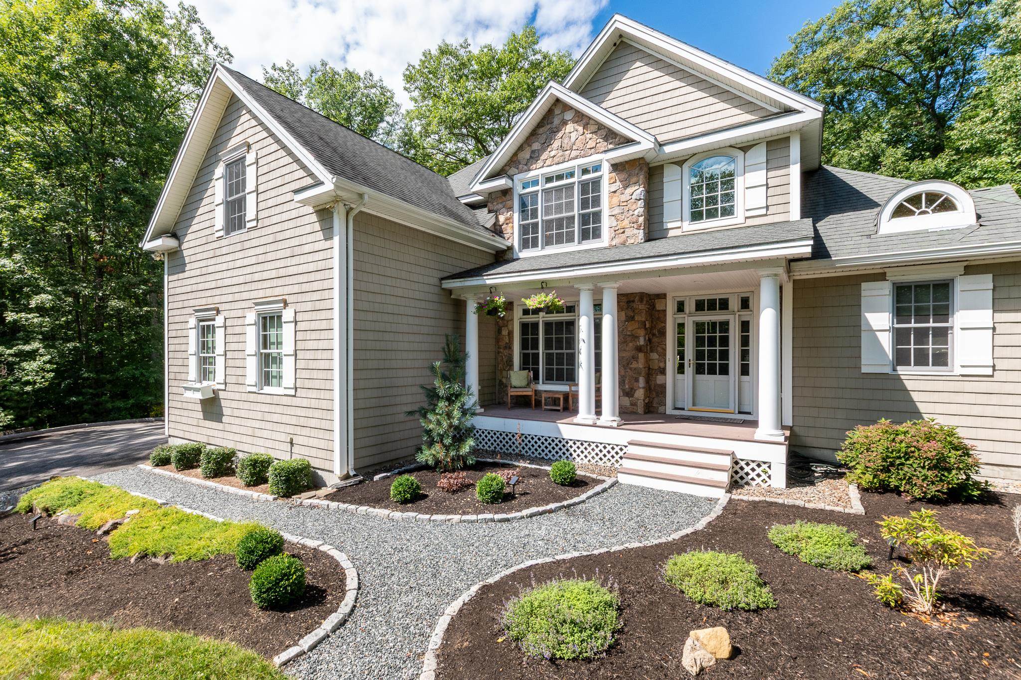 13 Vereroyce Road Tuftonboro, NH 03850 - Photo 3 of 59 Gallery Image 3