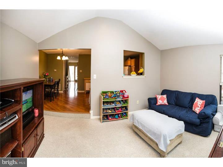 306 Scola Road Brookhaven, PA 19015 - Photo 7 of 18 Family Room