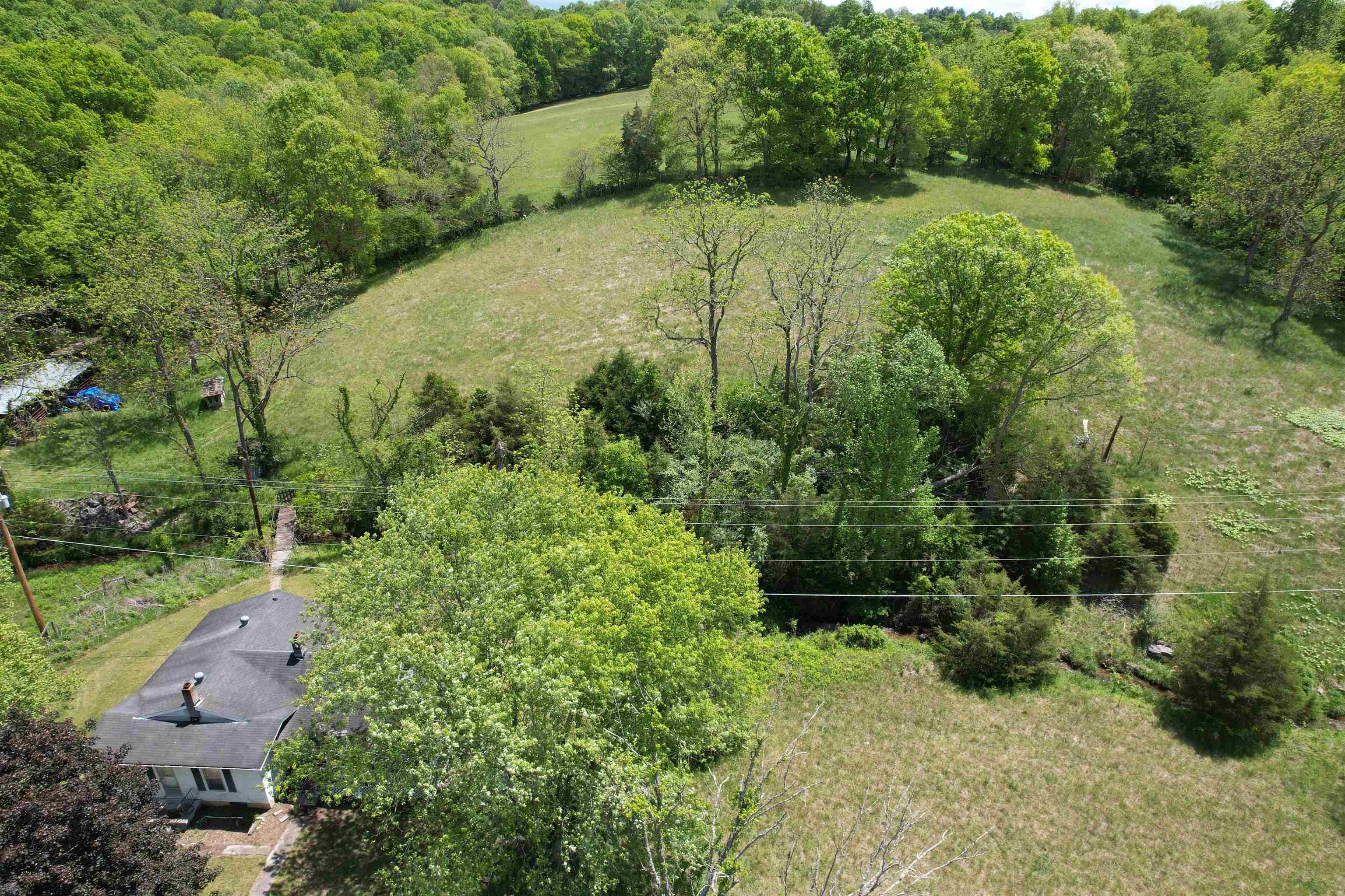 4134 Old Rte 100 Pulaski, VA 24301 - Photo 2 of 21 Gallery Image 2