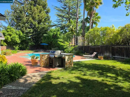 $2,100,000 | 3104 Kirby Lane, Walnut Creek, CA 94598