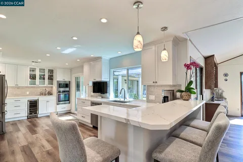 $2,100,000 | 3104 Kirby Lane, Walnut Creek, CA 94598