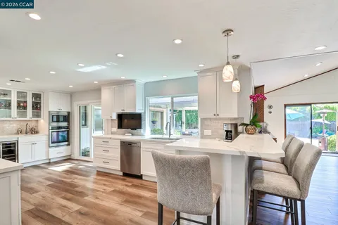 $2,100,000 | 3104 Kirby Lane, Walnut Creek, CA 94598