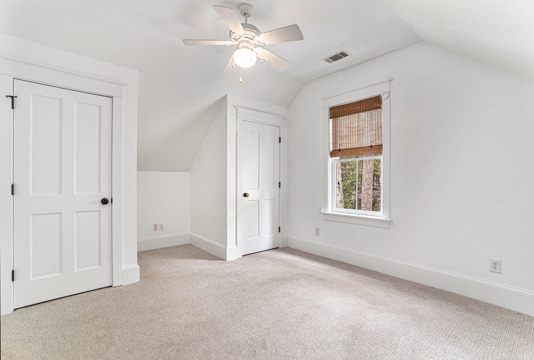 42 Isle Of Hope Road Mount Pleasant, SC 29464 - Photo 18 of 37 Upstairs Secondary Bedroom