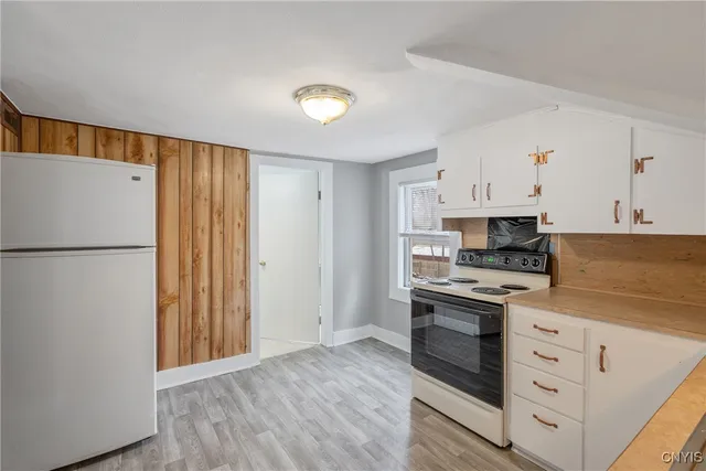 $1,000 | 19 Park Street, Unit 3, Richland, NY 13142