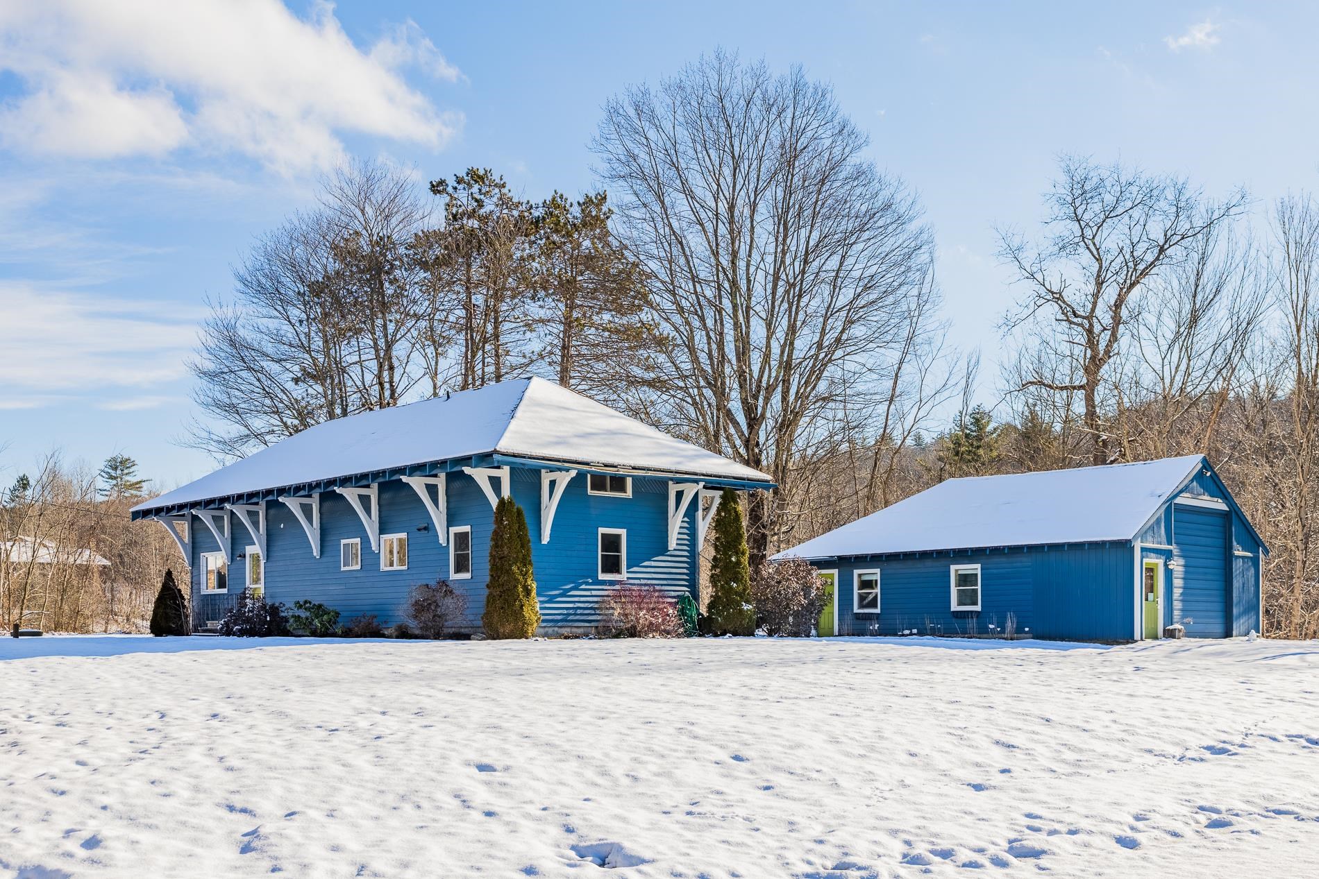 1871 Route 103 Mount, East Wallingford, VT 05742 Compass