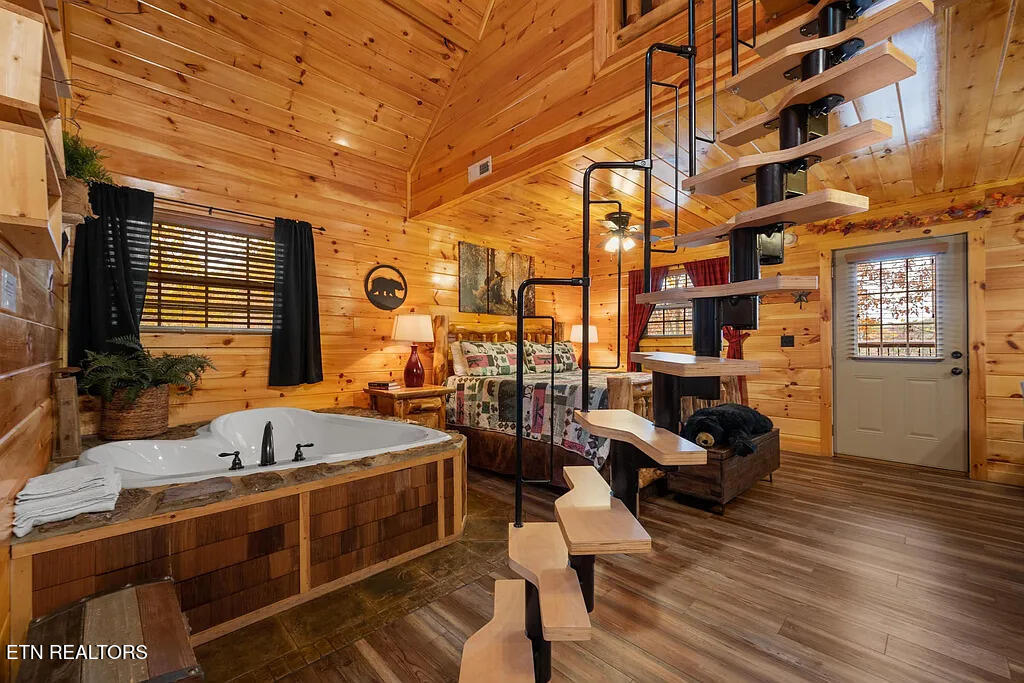 1930 Kinfolks Ridge Way Pigeon Forge, TN 37876 - Photo 15 of 24 15- Stairs