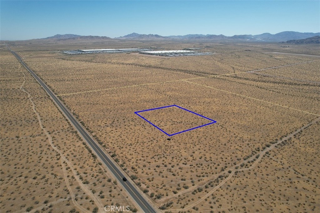 35 Gustine Street Apple Valley, CA 92307 - Photo 4 of 7 Dale Evans Pkwy to the left of photo - Looking north toward Walmart/former Big Lots Distribution Centers.