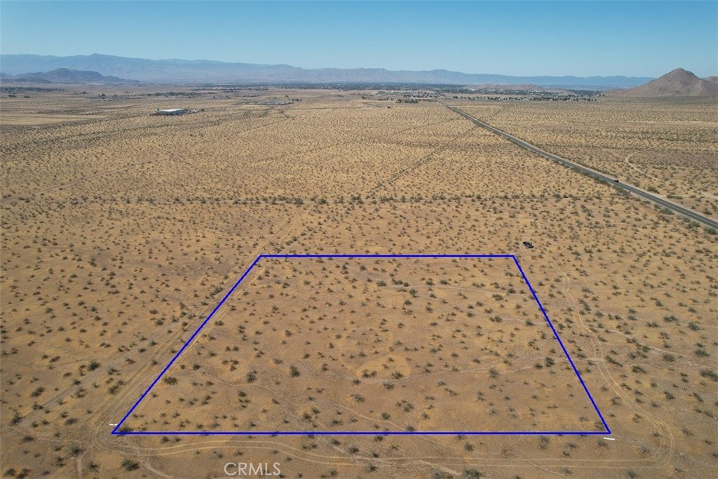 35 Gustine Street Apple Valley, CA 92307 - Photo 6 of 7 Dale Evans to the Right - Looking South Apple Valley