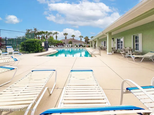 $359,900 | 100 Elena Drive, Sebastian, FL 32958