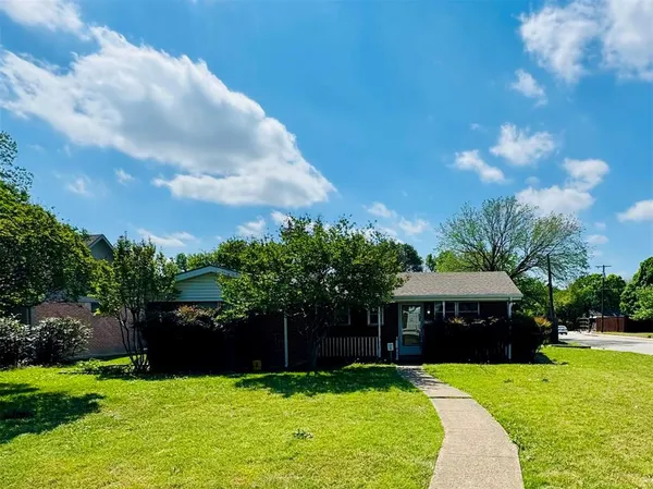 $275,000 | 1800 Highland Drive, Carrollton, TX 75006