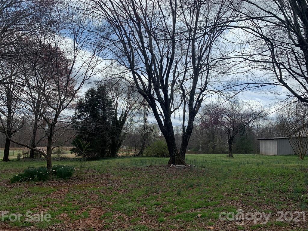 237 Ashbrook Road Statesville, NC 28677 - Photo 6 of 29 Gallery Image 6