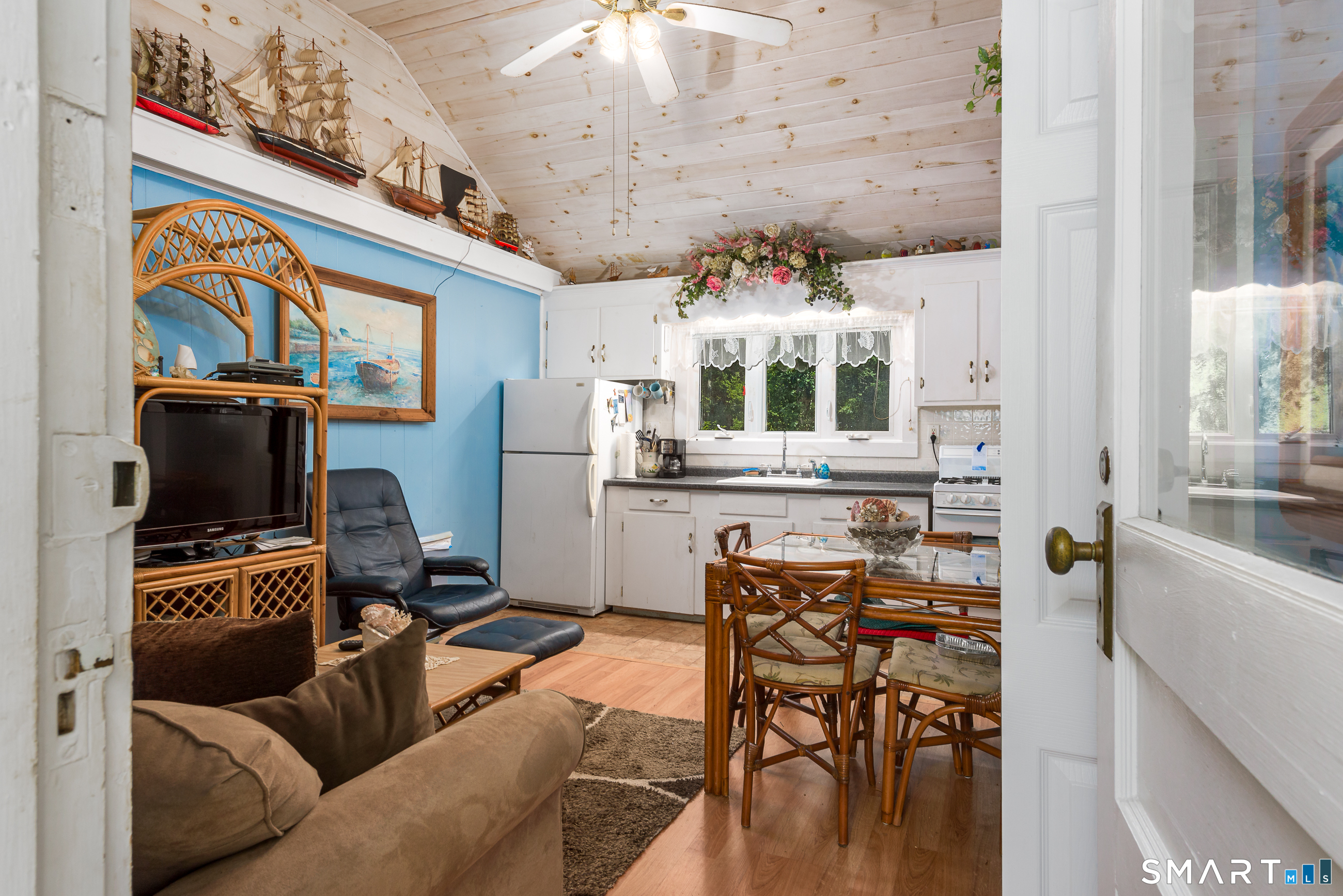 49 Cottage Road, Unit 3 Madison, CT 06443 - Photo 9 of 27