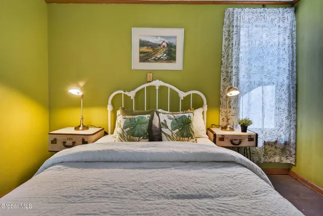 $239,999 | 315 Lake Avenue, Lake Luzerne, NY 12846