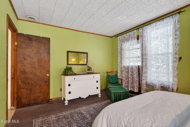 $239,999 | 315 Lake Avenue, Lake Luzerne, NY 12846