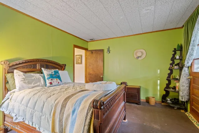 $239,999 | 315 Lake Avenue, Lake Luzerne, NY 12846