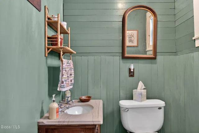 $239,999 | 315 Lake Avenue, Lake Luzerne, NY 12846