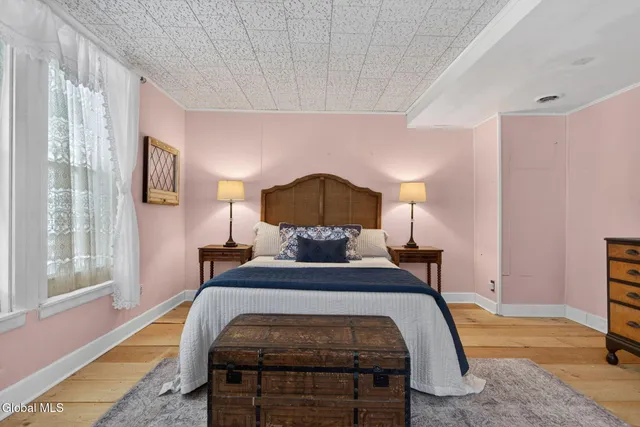 $239,999 | 315 Lake Avenue, Lake Luzerne, NY 12846