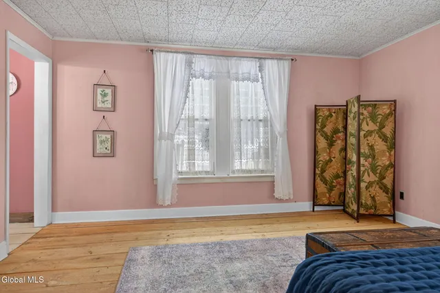 $239,999 | 315 Lake Avenue, Lake Luzerne, NY 12846