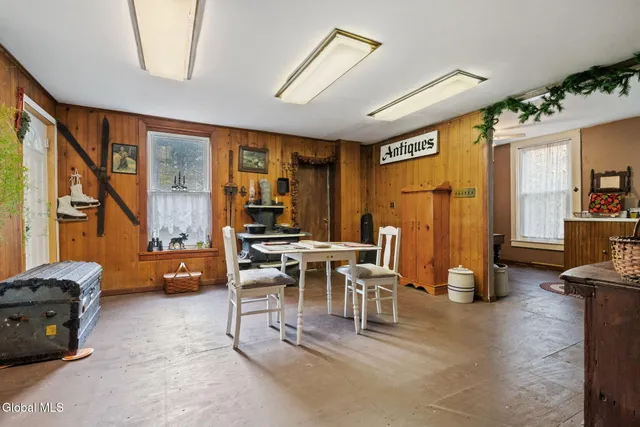 $239,999 | 315 Lake Avenue, Lake Luzerne, NY 12846