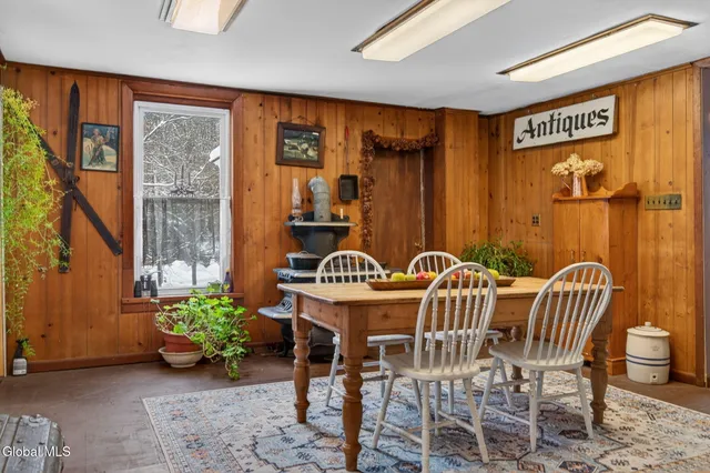 $239,999 | 315 Lake Avenue, Lake Luzerne, NY 12846