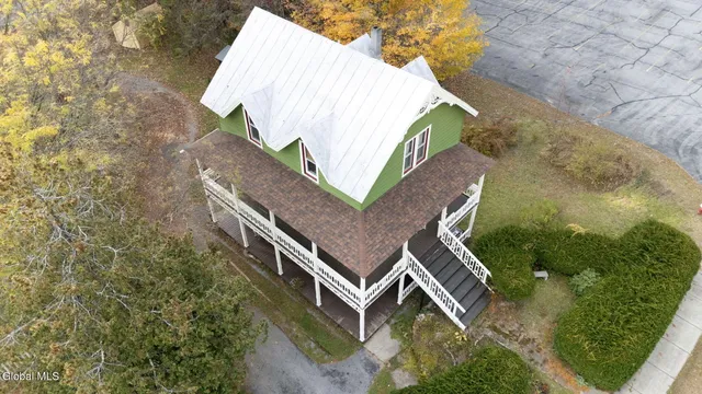 $239,999 | 315 Lake Avenue, Lake Luzerne, NY 12846