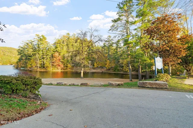 $239,999 | 315 Lake Avenue, Lake Luzerne, NY 12846