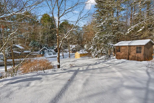 $239,999 | 315 Lake Avenue, Lake Luzerne, NY 12846