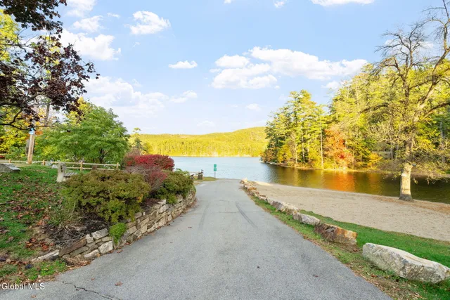 $239,999 | 315 Lake Avenue, Lake Luzerne, NY 12846