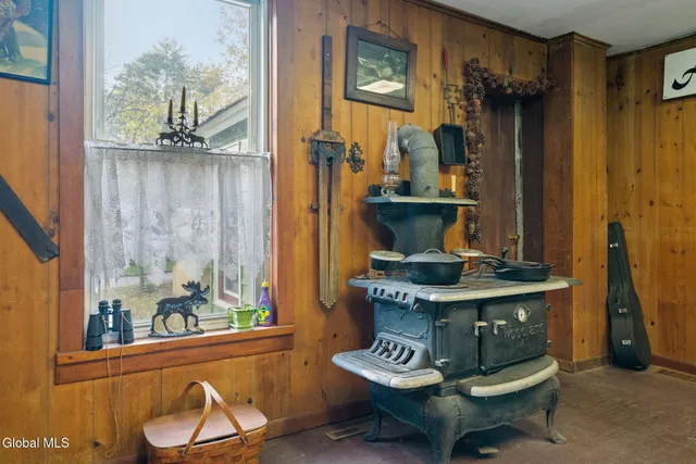 $239,999 | 315 Lake Avenue, Lake Luzerne, NY 12846