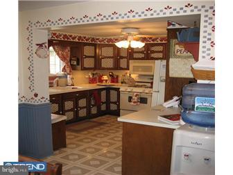 228 Maple Avenue Delanco, NJ 08075 - Photo 9 of 12 Kitchen