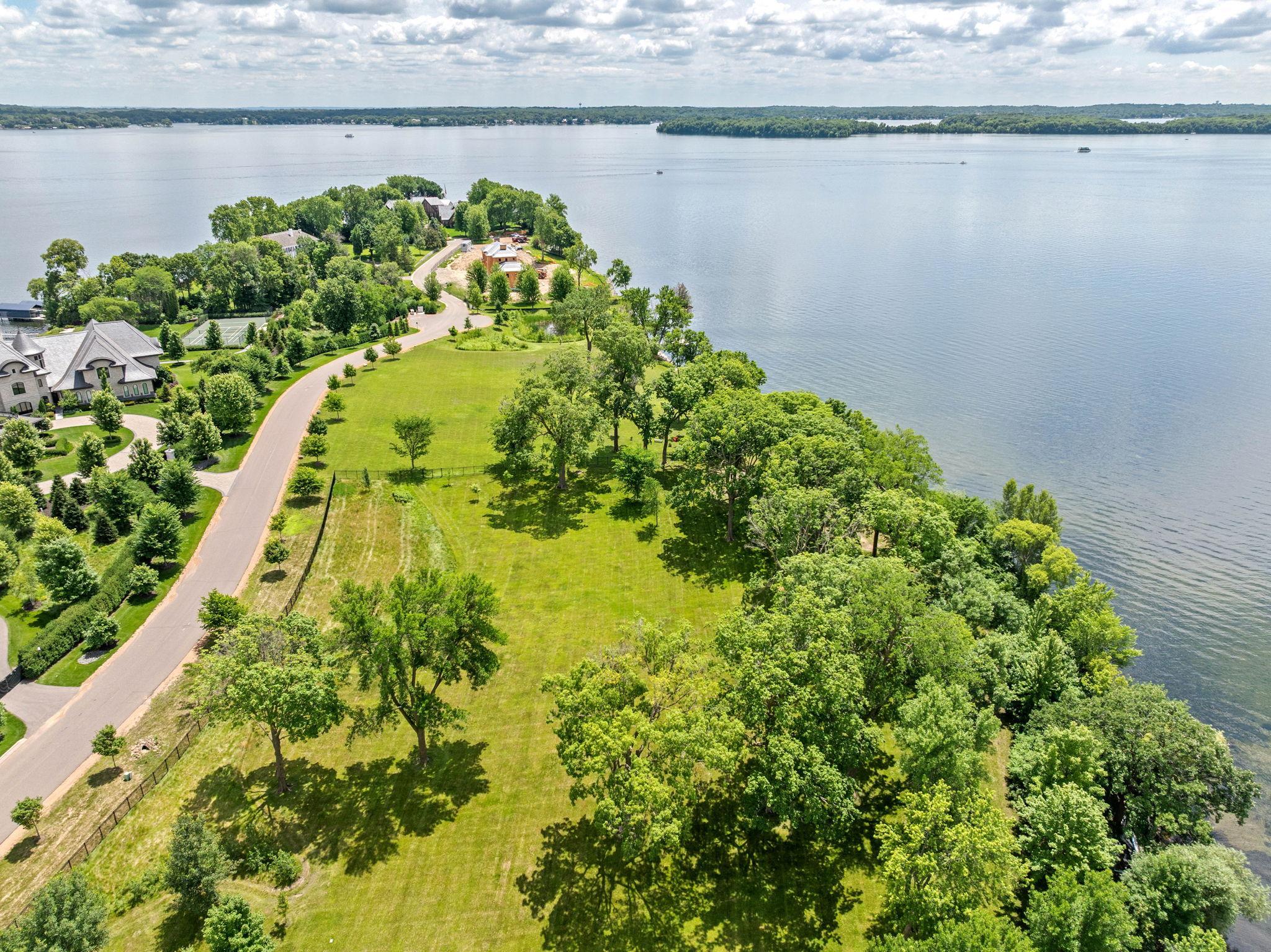 1415 Bracketts Point Road Orono, MN 55391 - Photo 14 of 22